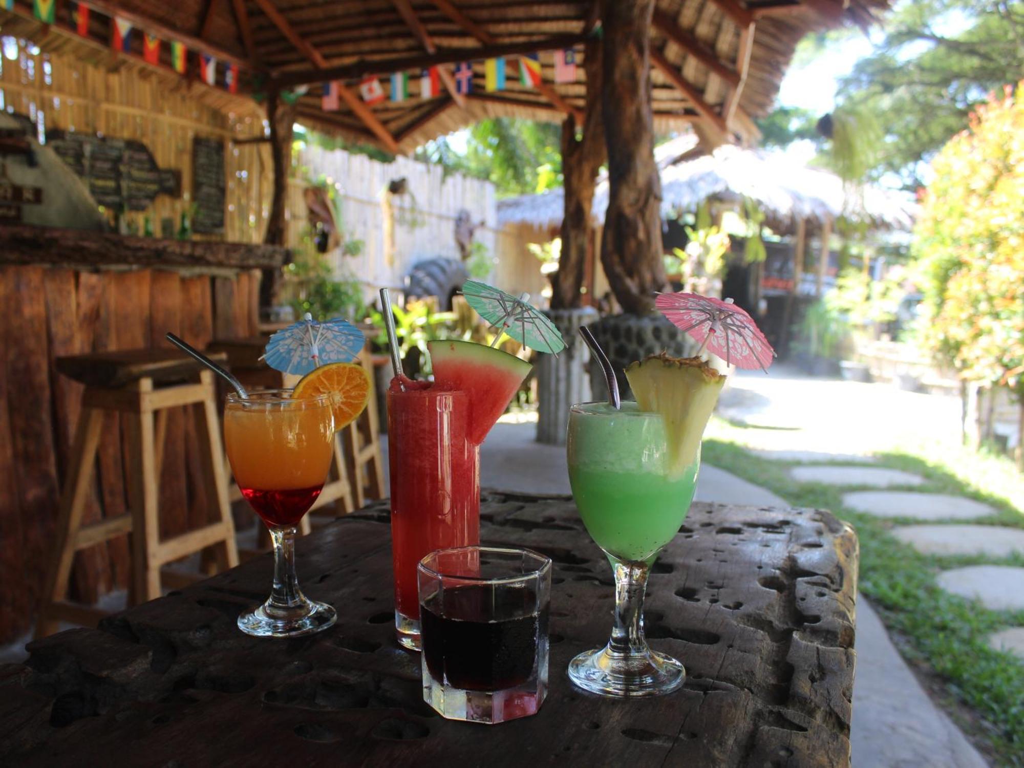 Eco Trekking Lodge, Bar & Jungle Tour'S Bukit Lawang Exterior foto